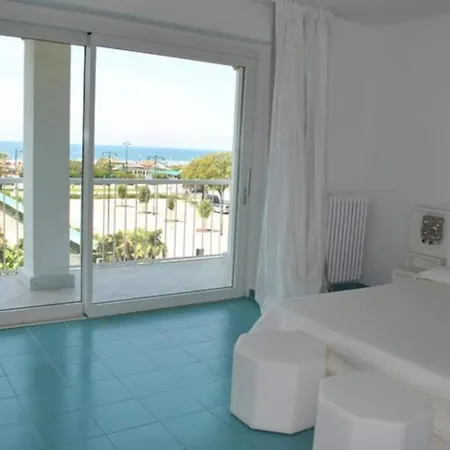 Elegante Attico Panoramico A 2 Passi Dal Mare