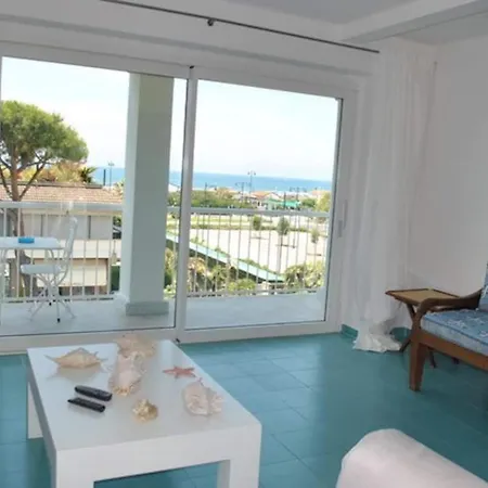 Elegante Attico Panoramico A 2 Passi Dal Mare Lejlighed